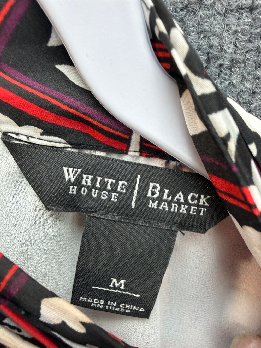White House Black Market Sleeveless Halter Blouse Red White Black Medium NWOT - Picture 2 of 9